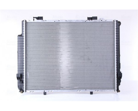 Radiator, engine cooling 62608A Nissens, Image 4