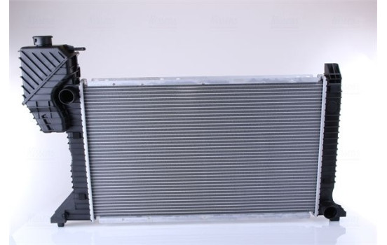 Radiator, engine cooling 62685A Nissens, Image 2