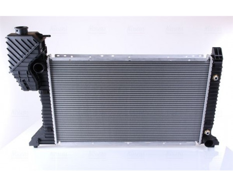 Radiator, engine cooling 62686A Nissens, Image 3
