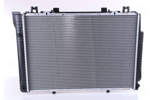 Radiator, engine cooling 62713A Nissens, Image 4
