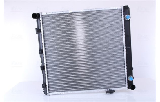 Radiator, engine cooling 62751A Nissens, Image 3