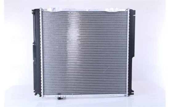 Radiator, engine cooling 62751A Nissens, Image 4