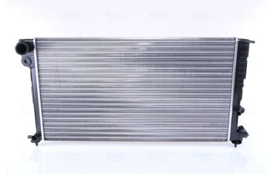 Radiator, engine cooling 63508 Nissens, Image 3