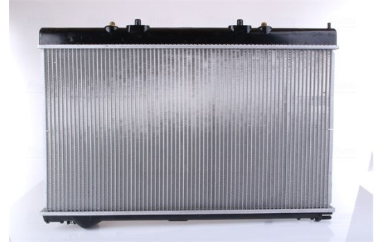 Radiator, engine cooling 645951 Nissens, Image 4