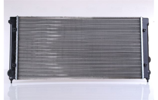 Radiator, engine cooling 65236 Nissens, Image 4