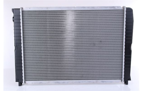 Radiator, engine cooling 65537A Nissens, Image 3