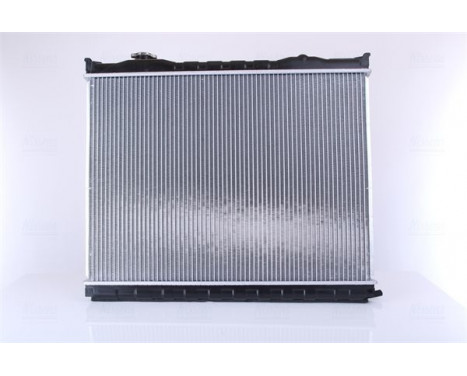 Radiator, engine cooling 66766 Nissens, Image 3