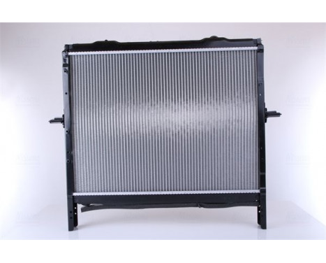 Radiator, engine cooling 66779 Nissens, Image 3