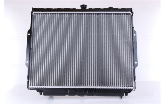 Radiator, engine cooling 67021 Nissens, Image 4