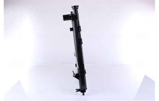 Radiator, engine cooling 67466 Nissens, Image 4