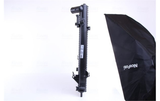 Radiator, engine cooling 675005 Nissens, Image 3
