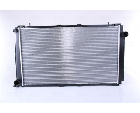 Radiator, engine cooling 67740 Nissens, Image 2