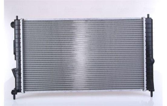Radiator, engine cooling 68002A Nissens, Image 4