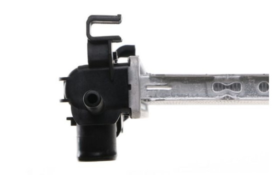 Radiator, engine cooling, Image 8