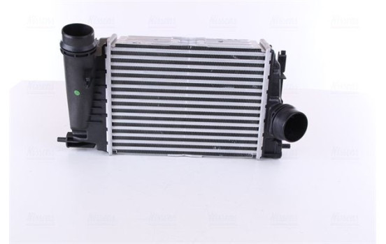 Intercooler, charger 961521 Nissens