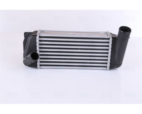 Intercooler, charger 96263 Nissens