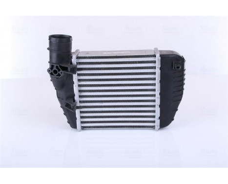 Intercooler, charger 96544 Nissens