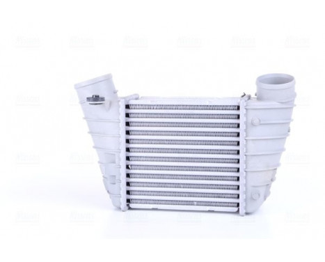 Intercooler, charger 96746 Nissens