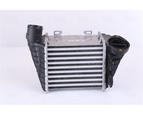 Intercooler, charger 96795 Nissens