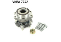 Wheel bearing set VKBA 7742 SKF