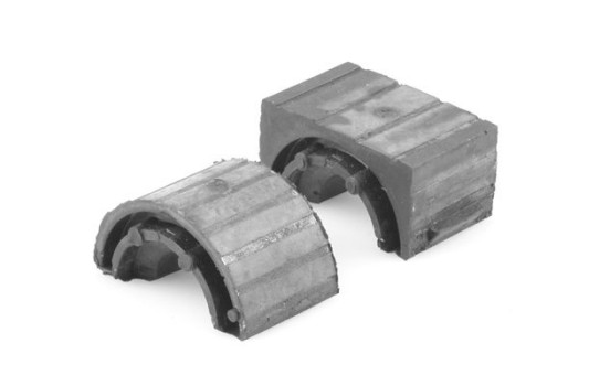 Stabilizer bearing on control arm