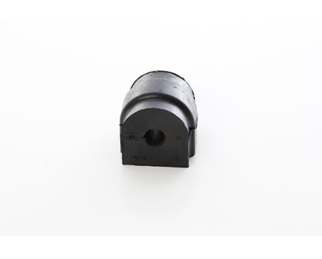 Stabilizer bearing on wishbone