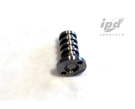 Central valve, camshaft adjustment