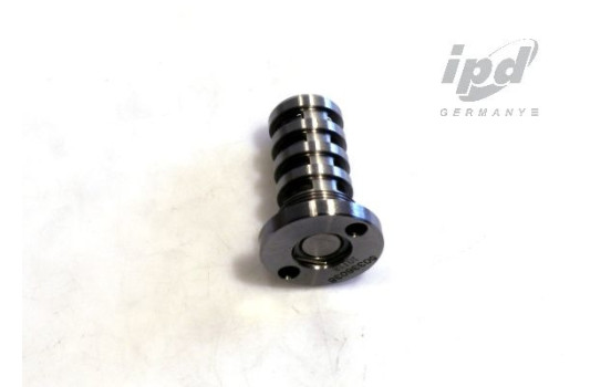 Central valve, camshaft adjustment