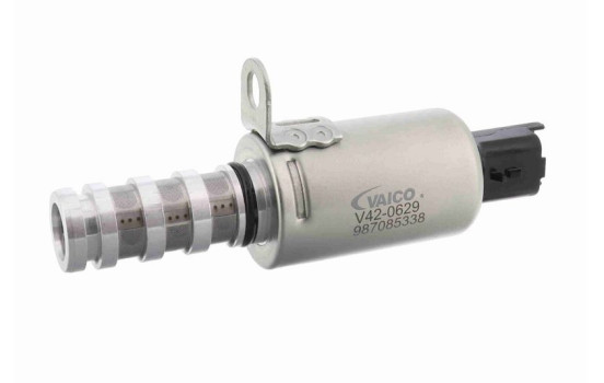 Control valve, camshaft adjustment