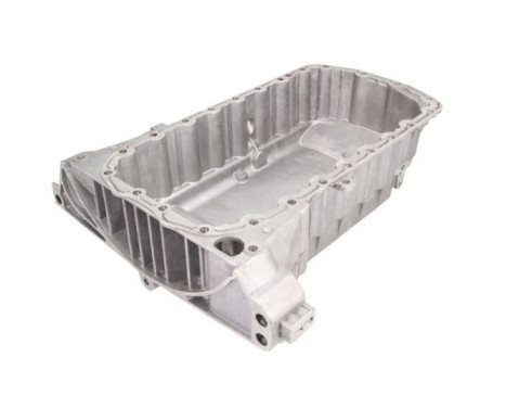 Oil pan
