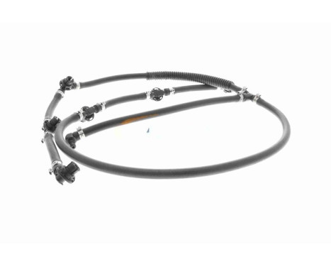 Hose, leaking fuel, Image 11