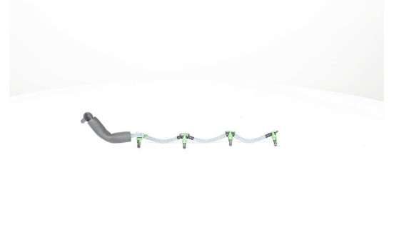 Hose, leak fuel
