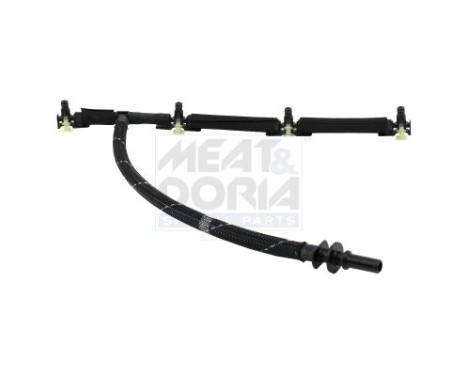 Hose, leaking fuel