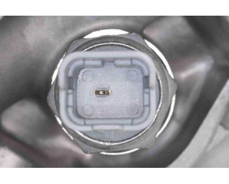 Housing, oil filter, Image 12