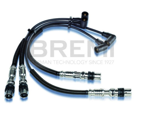Spark plug cable set