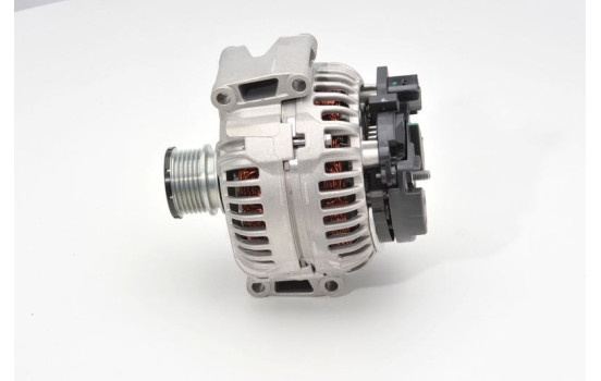 Alternator E10(>)14V90/200A Bosch