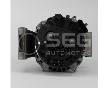 Dynamo Mercedes 150A, Image 2