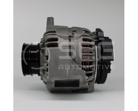 Dynamo Mercedes-Benz 150A, Image 4