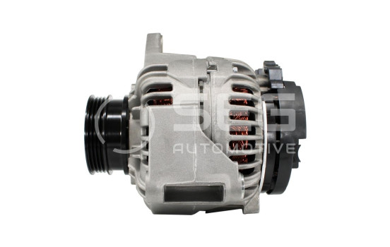 Dynamo Mercedes-Benz 150A, Image 4