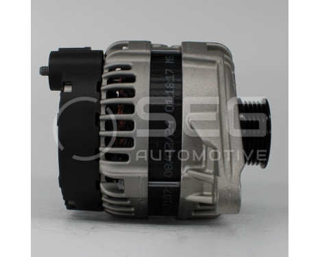 Dynamo Mercedes-Benz 175A, Image 3