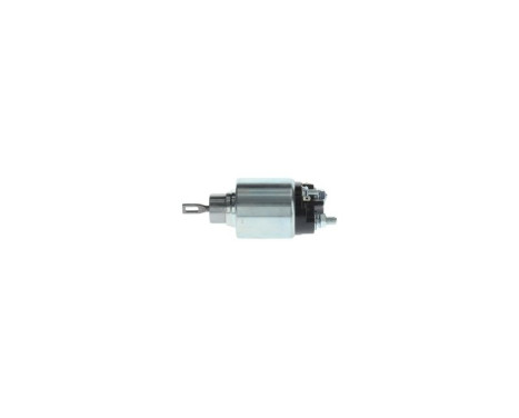 Solenoid switch, starter motor