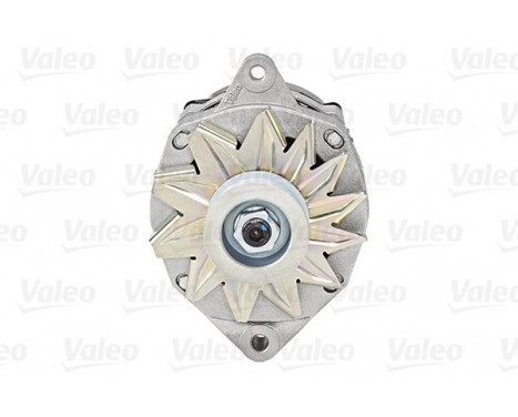 Alternator NEW ORIGINAL PART 433120 Valeo