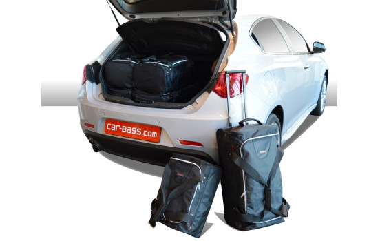 Juego de bolsas de viaje Alfa Romeo Giulietta 2010- 5d