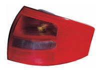 Feu arrière valable jusqu'au 7e mois de 2001 (sauf pour AVANT) 0315932 Van Wezel