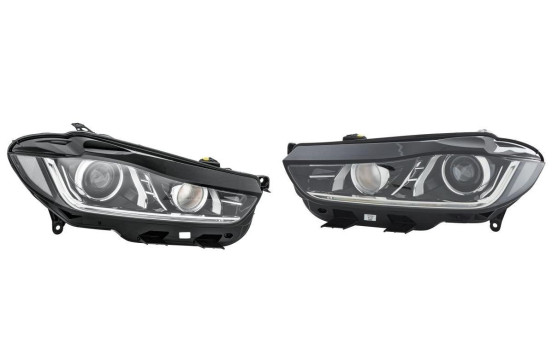 Jeu de phares SET_1LL 011 811-341 Hella