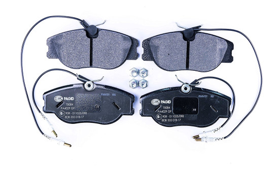 Kit de plaquettes de frein, frein à disque 8DB 355 018-171 Hella