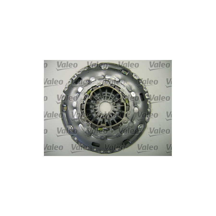 VALEO Kit d'embrayage  826647 d'origine