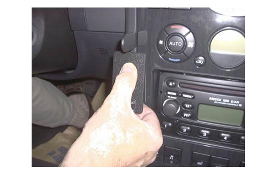 ProClip - Ford Mondeo 2001-2003 Support central bas, Image 3