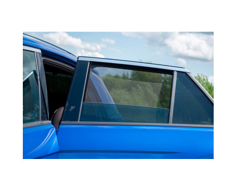 Pare-soleil (portes arrière) adapté pour Volkswagen T-Roc 2017- (2 pièces) PV VWTRO5A18 Privacy shades, Image 5