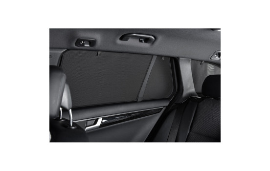 Pare-soleil (portes arrière) adaptés à Infiniti Q70 Berline 2013- (2 pièces)